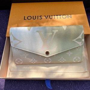 Louis Vuitton Sarah
